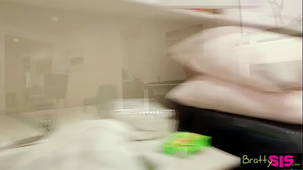 But, Why are you jacking off on the sofa?? Kate Bloom asks her Stepbro- S9:E9