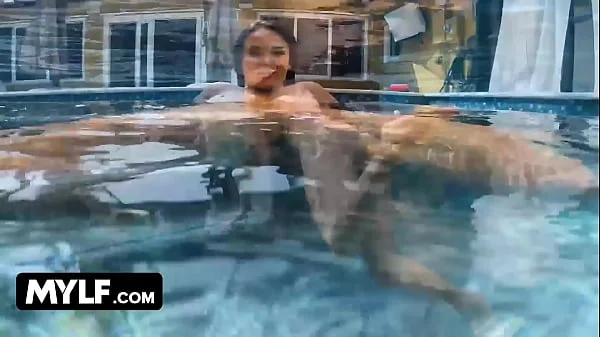 Ravishing MILF Anissa Kate Loves Skinny-dipping And Big-dick-pounding - The Pool Boy Gets Lucky
