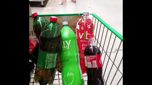 DEU O CU NO MERCADO E DEIXOU FUNCIONARIO FODER NO PELO