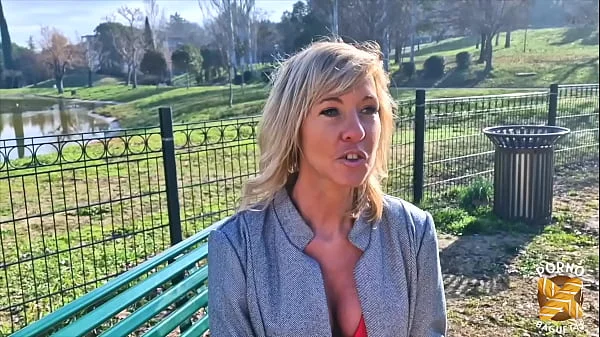 Emmy, masseuse de 46 ans, s’essaye au casting X !