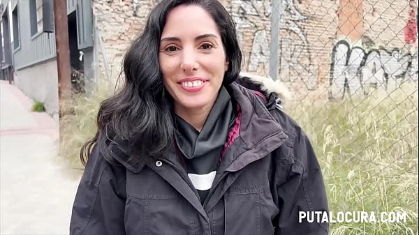 PutaLocura - Torbe pilla a morena española Linda del Sol y se la folla por el culo