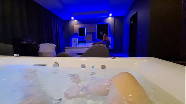 Motel Maid Fucks on the Jacuzzi for 20 Bucks