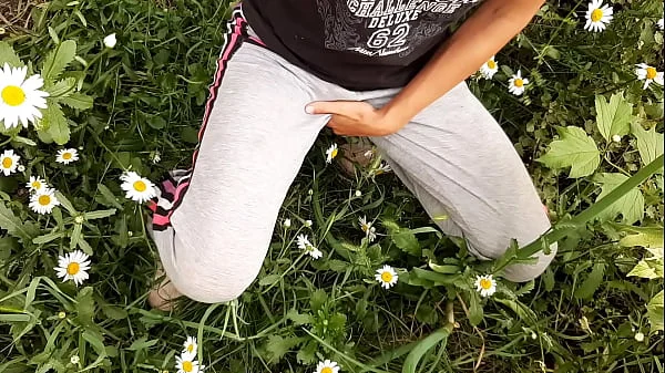 I spy on my neighbor masturbating in the daisies - Girls fly orgasm