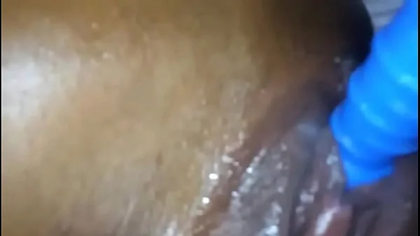 Redbone Girl Masturbating