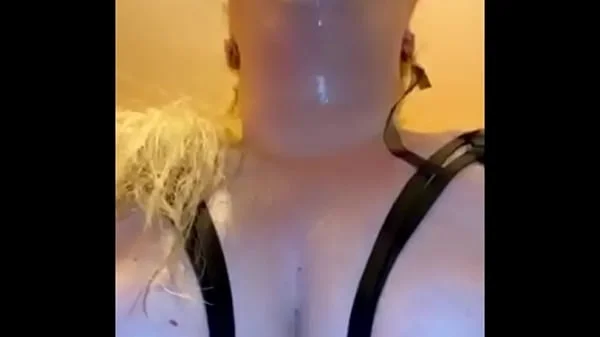 Piss gagging with kittykat