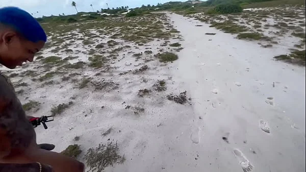 Fui fazer Putaria com minhas amigas gostosas em um deserto de areia