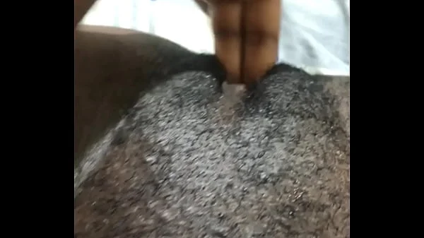I’m so horny I can’t stop fingering my pussy