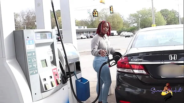 He meets a pornstar at the gas station