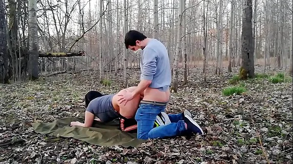 Sex on nature with corona mask