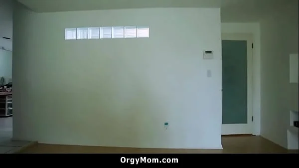 Homemaker Stepmom Fucked By Stepson in The Kitchen