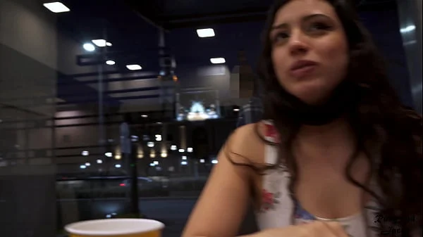 Argentina ama el helado de Mcdonals con leche caliente - Ruby and Jacob