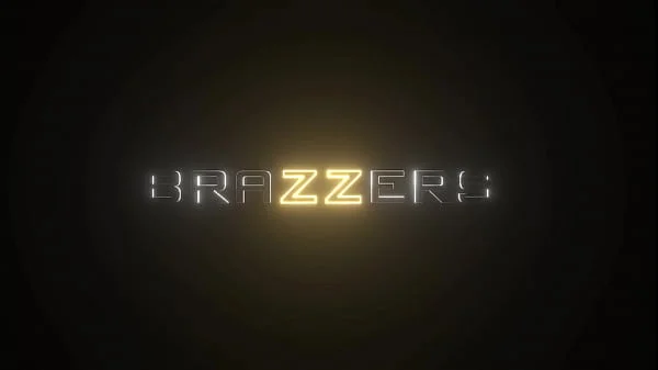 Abinator 3000 - Abigaiil Morris, Maddie May / Brazzers  / stream full from www.zzfull.com/spit